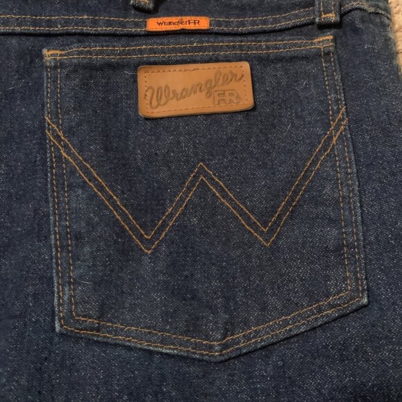 Wrangler Mens Flame Resistant Blue Jeans Relaxed Fit Sz 38x36 FR13MWZ HRC2/2112 - Picture 3 of 14